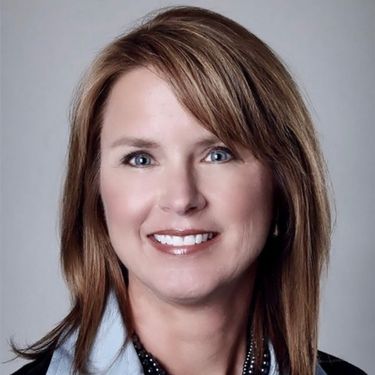 Headshot of Julie Hodges