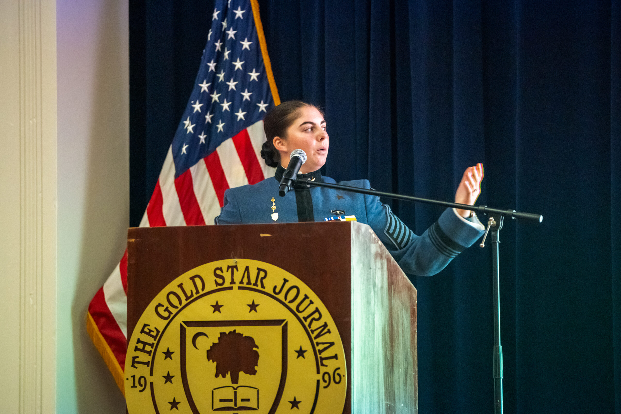 20251104_Gold Star_30 Years_285