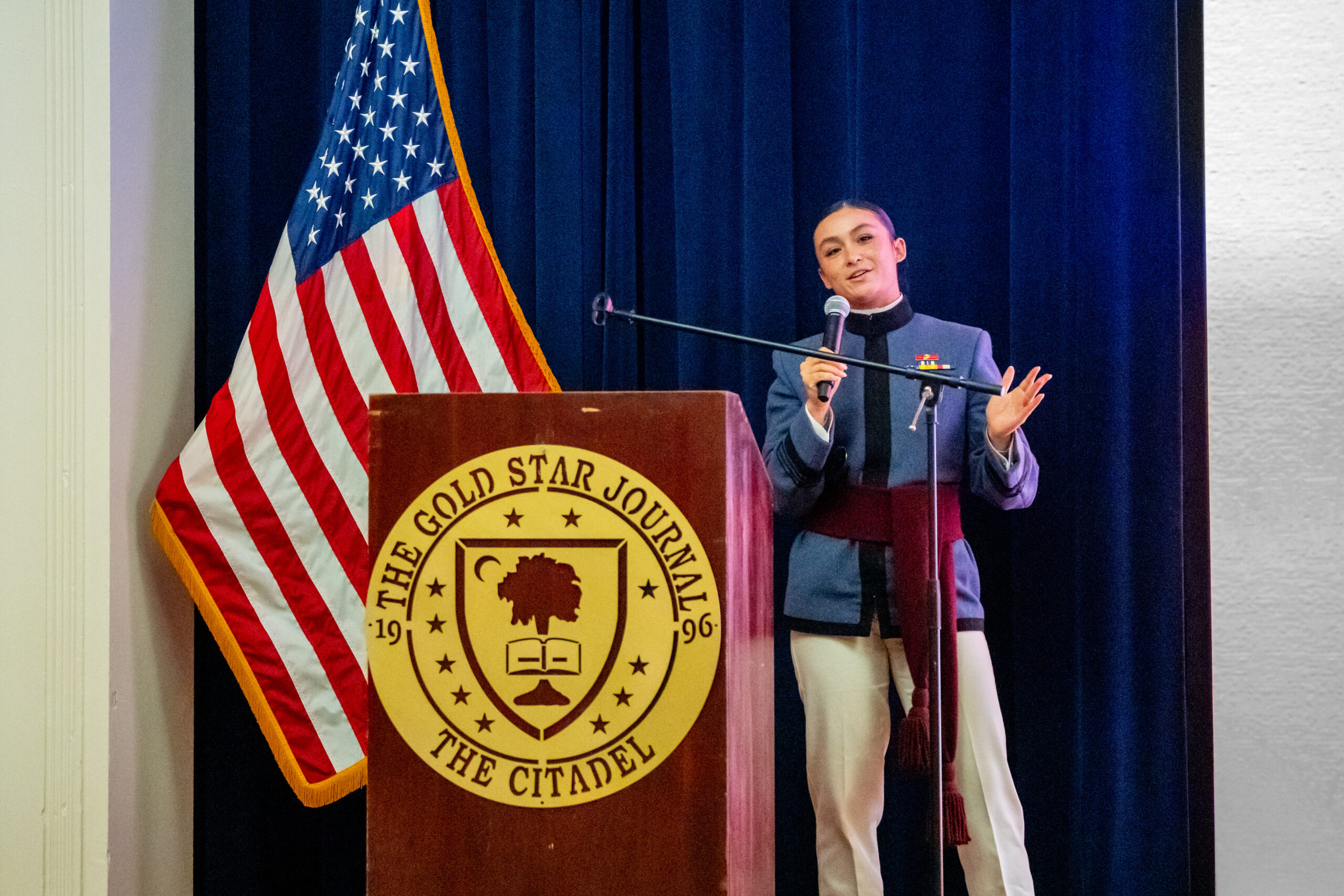 20251104_Gold Star_30 Years_449