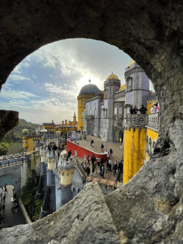 Chih Chieh Li, 2025, Accounting and Finance Double Major - Pena Palace Through the Eye