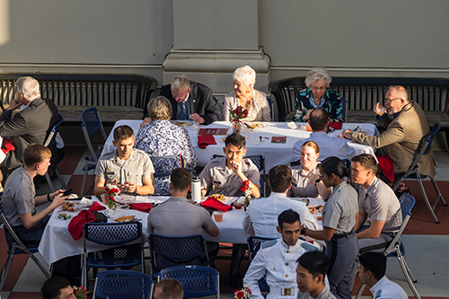 guests enjoying dinner before the Gold Star Journal Academic Conference