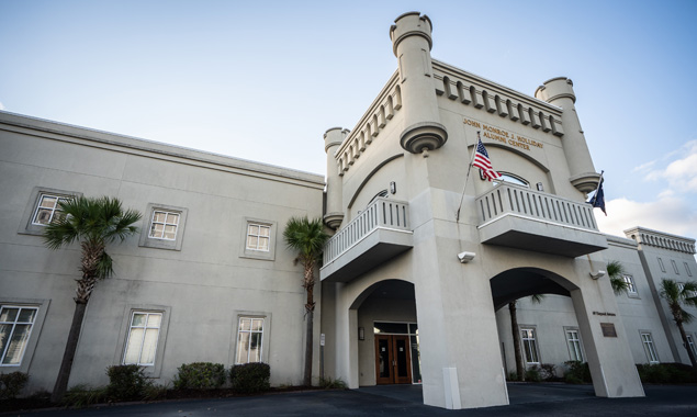 Holliday Alumni Center